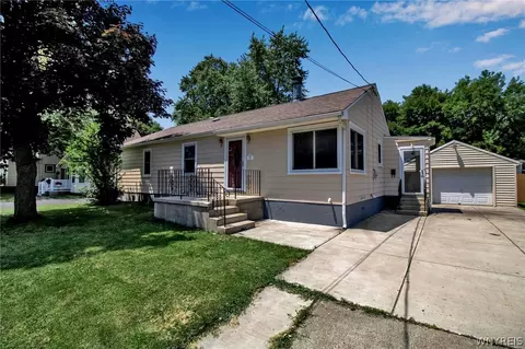35 Grant St, Tonawanda, NY 14150