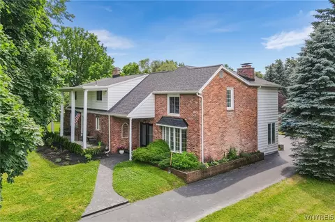 4940 Hillcrest Dr, Clarence, NY 14031