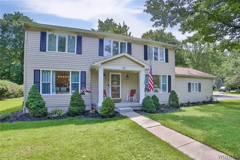 77 Glen Oak Dr, East Amherst, NY 14051