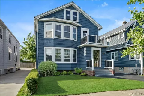 121 Wabash Ave, Kenmore, NY 14217