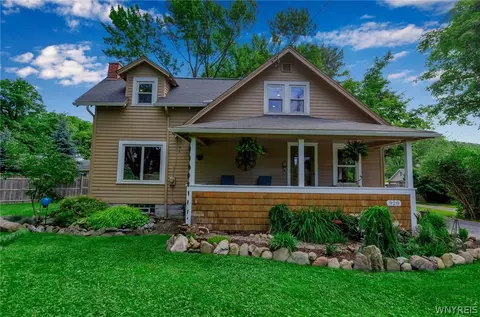 928 Olean Rd, Aurora, NY 14052