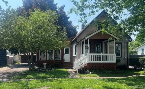 65 7th Ave, North Tonawanda, NY 14120