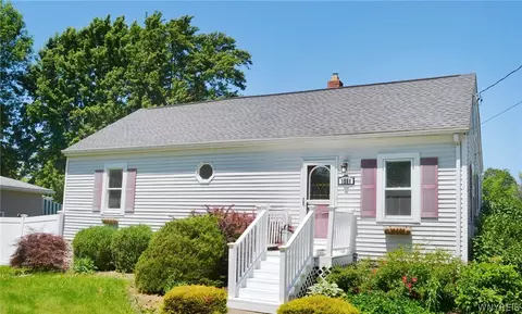 3966 Grant Ave, Hamburg, NY 14075