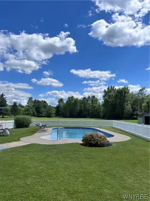 2620 Hall Rd, Lancaster, NY 14086 photo 6