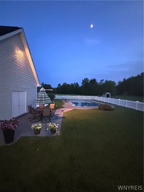 2620 Hall Rd, Lancaster, NY 14086 photo 8