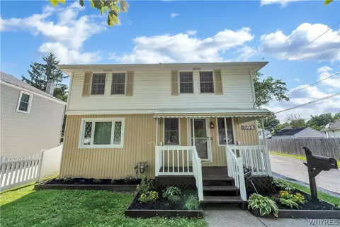 594 76th St, Niagara Falls, NY 14304