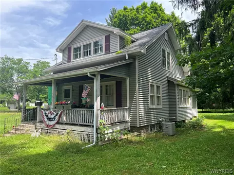 7 Trianna St, Amity, NY 14813