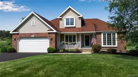 6408 Benning Rd, West Falls, NY 14170