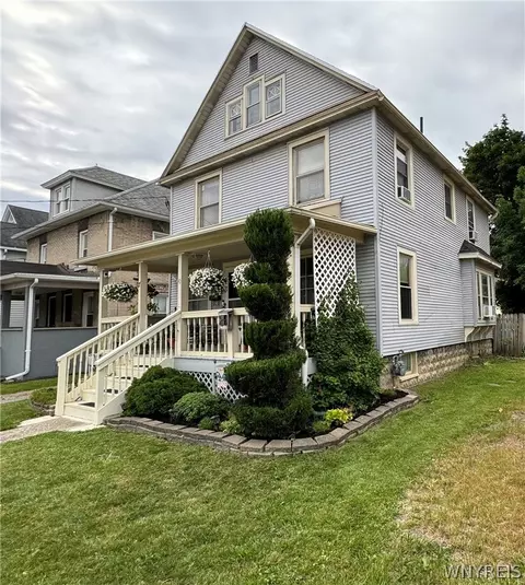 27 Montclair Ave, Batavia, NY 14020
