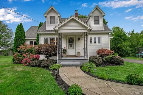 2238 School St, North Collins, NY 14111