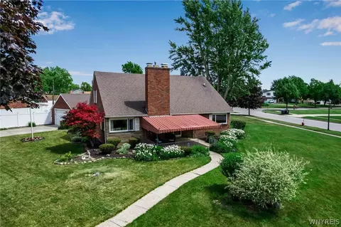 451 Woodland Dr, Buffalo, NY 14223
