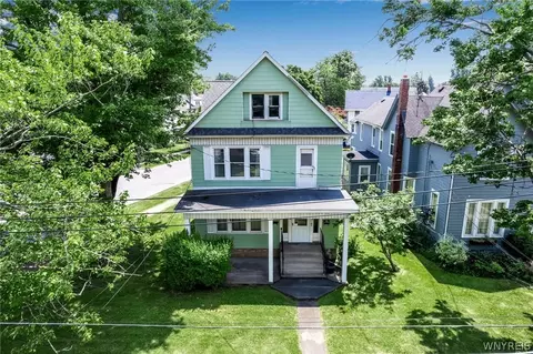 52 Levan Ave, Lockport, NY 14094
