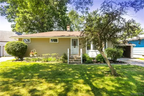 67 Coshway Pl, Tonawanda, NY 14150