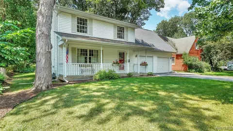 179 Maple Rd, Aurora, NY 14052