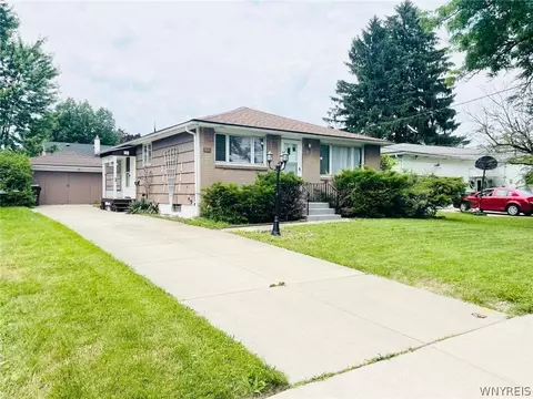 68 Roland St, Buffalo, NY 14212