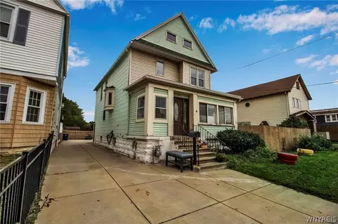 573 Hopkins St, Buffalo, NY 14220