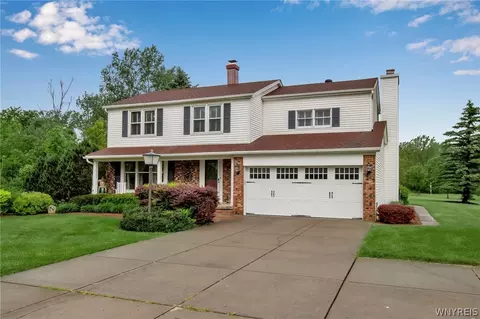 180 Peppermint Rd, Lancaster, NY 14086