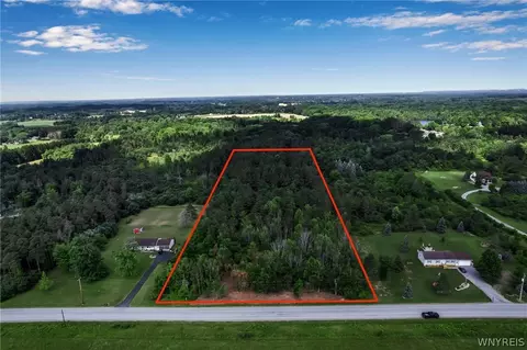 600 Lapp Rd, Bennington, NY 14004