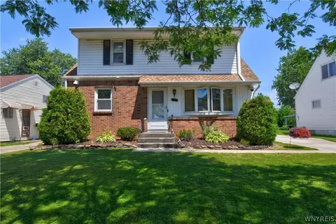 160 Goering Ave, Cheektowaga, NY 14225