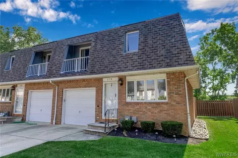 178 Rebecca Park, Buffalo, NY 14207