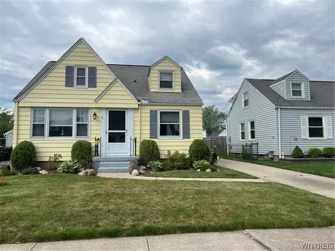 109 Treadwell Rd, Tonawanda, NY 14150