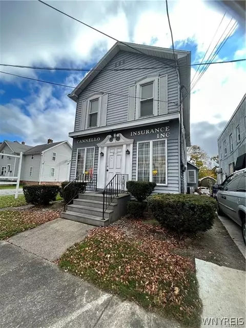 8711 Buffalo Ave, Niagara Falls, NY 14304
