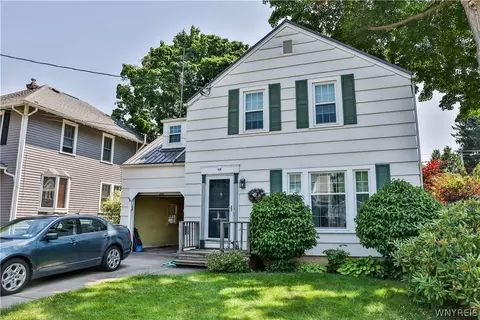 65 Dudley Ave, Hamburg, NY 14075