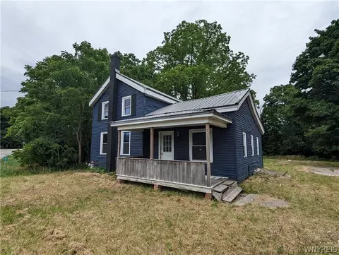 4555 S Gravel Rd, Shelby, NY 14103