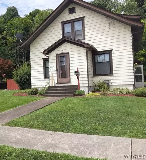 115 Johnson St, Persia, NY 14070