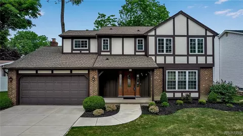 91 Raintree Pkwy, Tonawanda, NY 14150