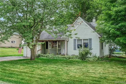 8786 Eden Rd, Eden, NY 14057