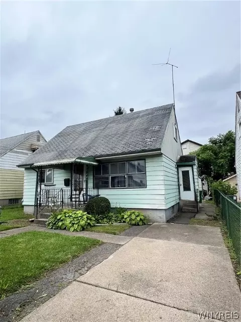 2724 21st St, Niagara Falls, NY 14305