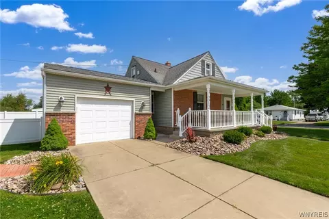 456 Evans St, North Tonawanda, NY 14120