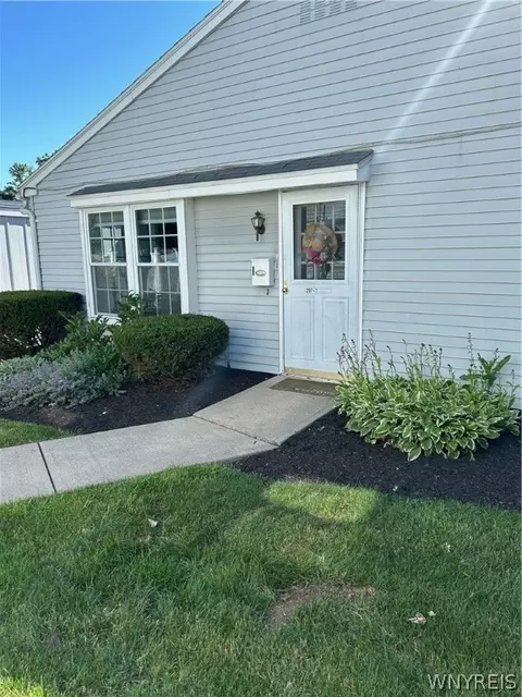 207 Highbridge St #7, Fayetteville, NY 13066