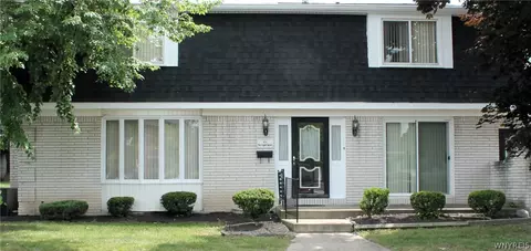 84 Harrogate, Amherst, NY 14221