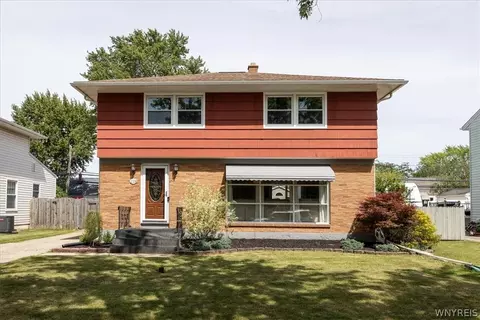 229 Grayton Rd, Tonawanda, NY 14150