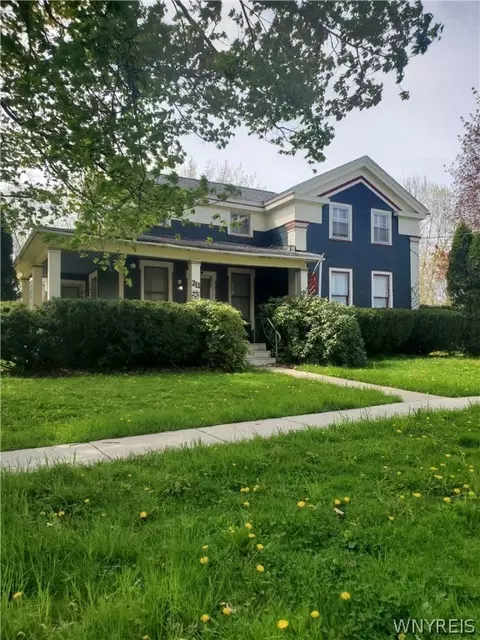 211 N Main St, Yates, NY 14098