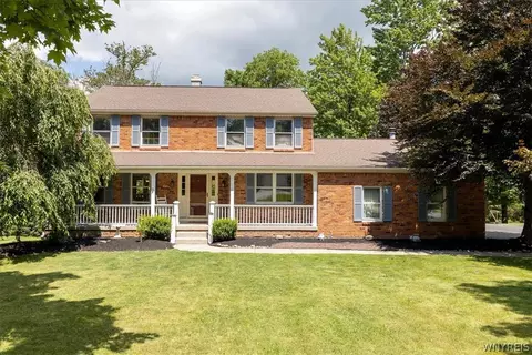 220 Independence Dr, Orchard Park, NY 14127