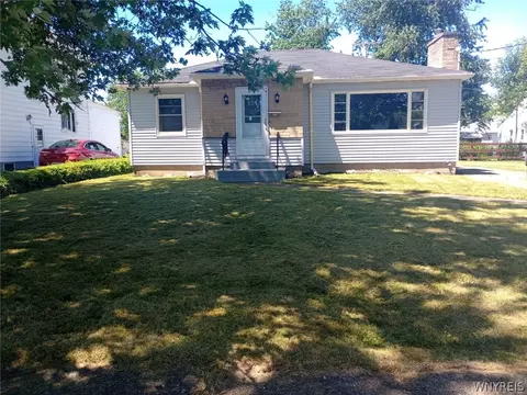 605 Roosevelt Ave, Dunkirk, NY 14048