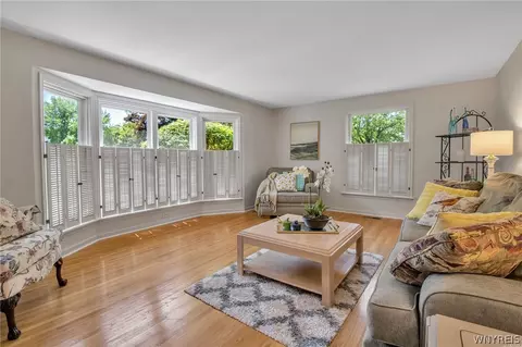 19 Exeter Rd, Amherst, NY 14221 photo 8