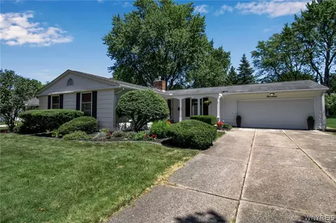 19 Exeter Rd, Amherst, NY 14221 photo 2