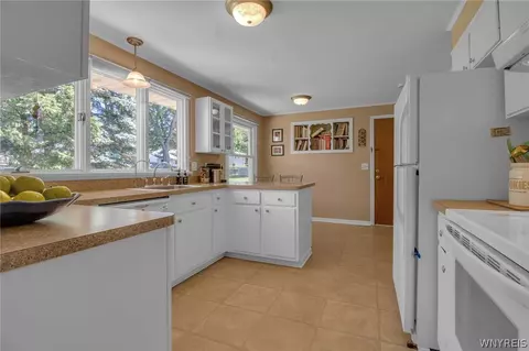 19 Exeter Rd, Amherst, NY 14221 photo 19