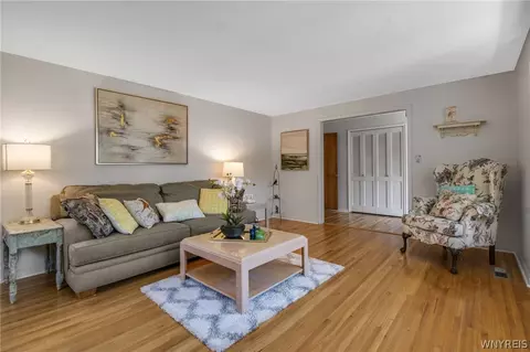 19 Exeter Rd, Amherst, NY 14221 photo 12