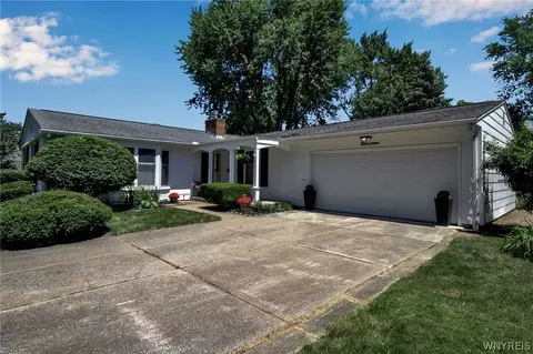 19 Exeter Rd, Amherst, NY 14221 photo 3