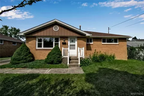 117 6th Ave, Lancaster, NY 14086