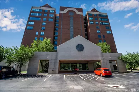 75 Ojibwa Cir #505, Buffalo, NY 14202