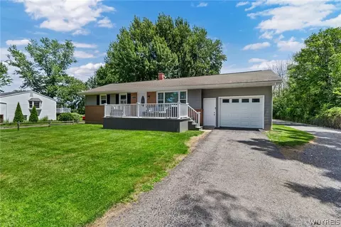 6715 Townline Rd, Pendleton, NY 14120 photo 3