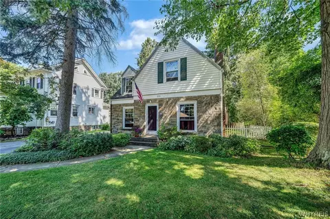 231 Highland Ave, Hamburg, NY 14075