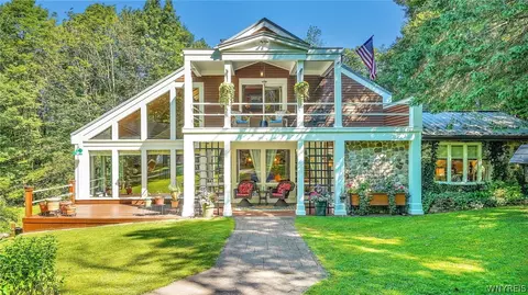 11634 Lost Nation Rd, Bliss, NY 14024