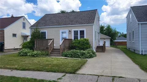 37 Cunard Ave, Cheektowaga, NY 14225